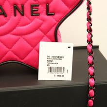 Carica l'immagine nel visualizzatore di Gallery, Chanel 2024 Walk Of Fame Star Crossbody Bag