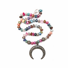 將圖片載入圖庫檢視器 Rainbow Moonstone Diamond Naja Necklace