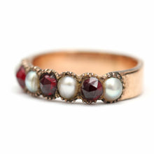 Laden Sie das Bild in den Galerie-Viewer, 9k Rose Cut Garnet Pearl Half Hoop Band