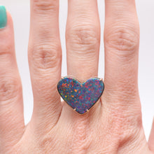 Laden Sie das Bild in den Galerie-Viewer, 14k Wild Heart Opal Ring 2