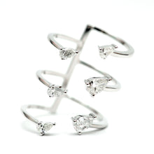 Laden Sie das Bild in den Galerie-Viewer, 18k Jagged Diamond Cuff Ring