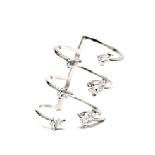 Laden Sie das Bild in den Galerie-Viewer, 18k Jagged Diamond Cuff Ring