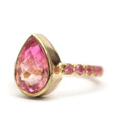 Laden Sie das Bild in den Galerie-Viewer, 14k Multitone Pink Tourmaline Ring