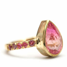 Laden Sie das Bild in den Galerie-Viewer, 14k Multitone Pink Tourmaline Ring