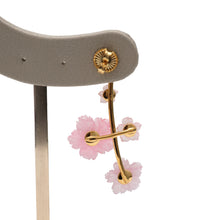將圖片載入圖庫檢視器 Carved Hanami Earrings