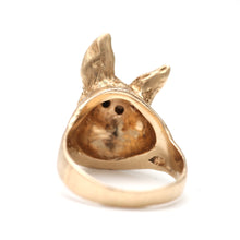 Laden Sie das Bild in den Galerie-Viewer, 14k Diamond German Shepherd Ring