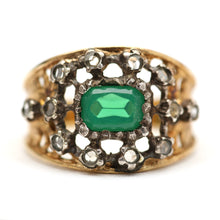 Laden Sie das Bild in den Galerie-Viewer, Emerald Rose Cut Diamond Ring