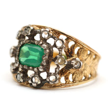 Laden Sie das Bild in den Galerie-Viewer, Emerald Rose Cut Diamond Ring