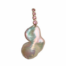 Laden Sie das Bild in den Galerie-Viewer, 14k Pink Tourmaline Sea Goddess Pearl Pendant
