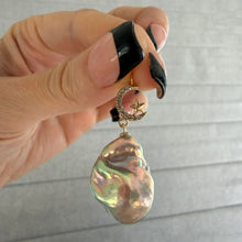 將圖片載入圖庫檢視器 14k Diamond Celestial Rainbow Pearl Pendant