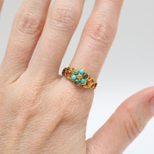 Laden Sie das Bild in den Galerie-Viewer, 14k Victorian Turquoise Forget Me Not Ring