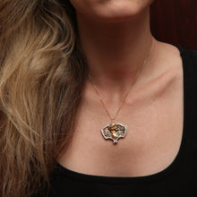 將圖片載入圖庫檢視器 14k/18K Plique-à-Jour Art Nouveau Pendant