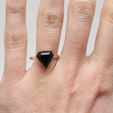 將圖片載入圖庫檢視器 14k Onyx Kite Ring