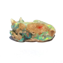 將圖片載入圖庫檢視器 50.5ct Opal Dog Carving