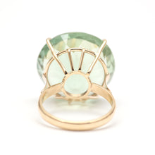 將圖片載入圖庫檢視器 Gigantic 10k Green Amethyst Cocktail Ring
