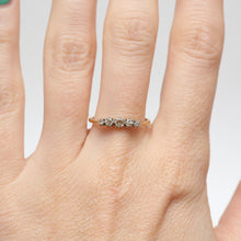 將圖片載入圖庫檢視器 18k Edwardian Diamond Band