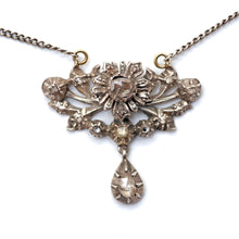 將圖片載入圖庫檢視器 Rose Cut Diamond Floral Necklace