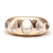 Carica l'immagine nel visualizzatore di Gallery, 14k Moonstone Gypsy Ring- Oval