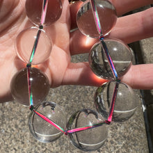 Laden Sie das Bild in den Galerie-Viewer, 14k Giant Rock Crystal Necklace