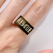 將圖片載入圖庫檢視器 TotemKitten Exclusive Chunky Signet Ring RESCUE