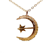 將圖片載入圖庫檢視器 18k Diamond Moon and Star Pendant