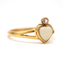 將圖片載入圖庫檢視器 14k Opal Heart Rose Cut Diamond Ring
