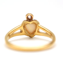 將圖片載入圖庫檢視器 14k Opal Heart Rose Cut Diamond Ring
