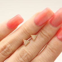 Charger l'image dans la galerie, 14k Pavé Diamond Triangle Stud Earrings
