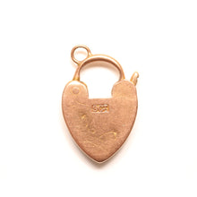 Laden Sie das Bild in den Galerie-Viewer, 9k Rose Gold Small Padlock
