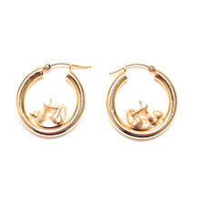 Carica l'immagine nel visualizzatore di Gallery, 14k Cat Hoop Earrings
