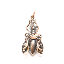 將圖片載入圖庫檢視器 18k Rose Cut Diamond Queen Bee Pendant
