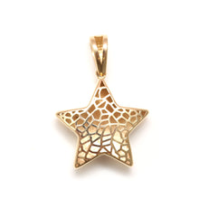 將圖片載入圖庫檢視器 14K Yellow Gold Puffy Star Charm Pendant
