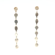 Carica l'immagine nel visualizzatore di Gallery, Federico Jimenez Freeform Turquoise Shoulder Duster Earrings
