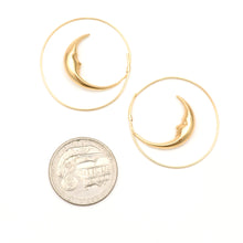 Carica l'immagine nel visualizzatore di Gallery, 14k Crescent Moon Spiral Earrings
