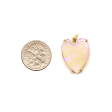 Charger l'image dans la galerie, 14k Crystal Pipe Opal Heart Pendant
