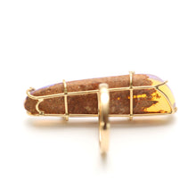 Laden Sie das Bild in den Galerie-Viewer, 14k Diamond Lilac Pipe Opal Ring
