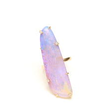 Laden Sie das Bild in den Galerie-Viewer, 14k Diamond Lilac Pipe Opal Ring
