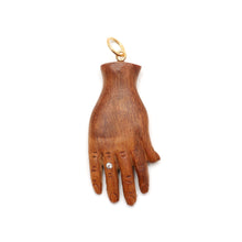 將圖片載入圖庫檢視器 14k Diamond Wood Hand Pendant
