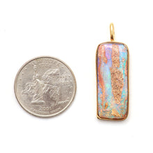 Laden Sie das Bild in den Galerie-Viewer, 14k Beachy Pipe Opal Pendant
