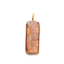 Laden Sie das Bild in den Galerie-Viewer, 14k Beachy Pipe Opal Pendant
