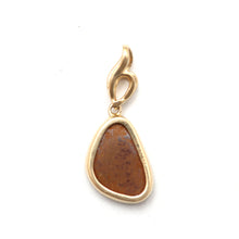 將圖片載入圖庫檢視器 14k Boulder Opal Charm
