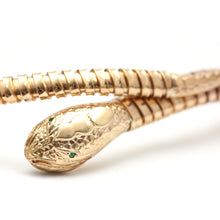 Charger l'image dans la galerie, 9k Snake Choker Necklace
