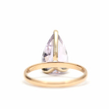 Laden Sie das Bild in den Galerie-Viewer, 14k Pink Kunzite Solitaire Ring
