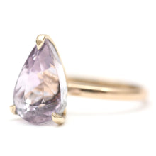 Laden Sie das Bild in den Galerie-Viewer, 14k Pink Kunzite Solitaire Ring
