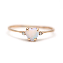 將圖片載入圖庫檢視器 14k Diamond Opal Heart Ring
