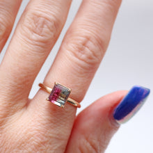 Carica l'immagine nel visualizzatore di Gallery, 14k Bicolor Tourmaline Ring
