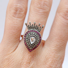 Laden Sie das Bild in den Galerie-Viewer, 12k Diamond Ruby Crowned Heart Ring

