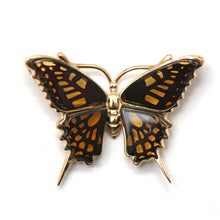 Laden Sie das Bild in den Galerie-Viewer, 14k Amber Butterfly Pendant
