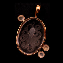 將圖片載入圖庫檢視器 14k Octopus Intaglio Pendant
