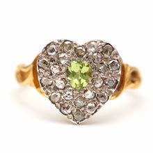 將圖片載入圖庫檢視器 15k Rose Cut Diamond Peridot Heart Ring
